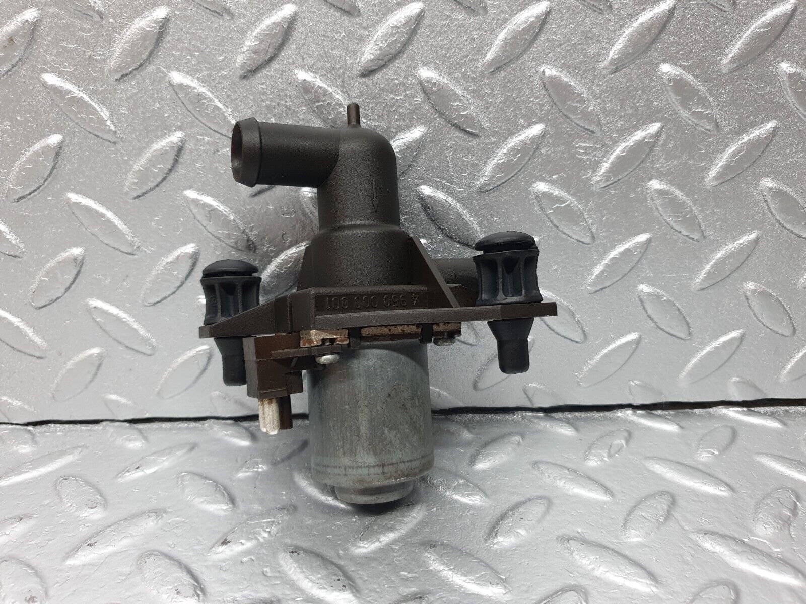 42234 Mercedes-Benz R129 320SL Coupe Heating Water Pump 0008307284 4950000001