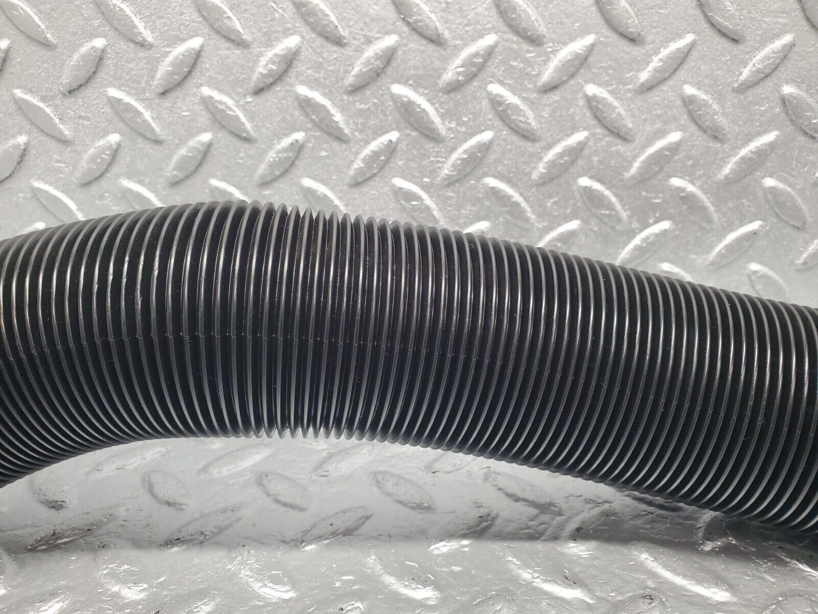 46338 Mercedes-Benz C123 280CE Coupe Heater Pipe Air Pipe Left Side