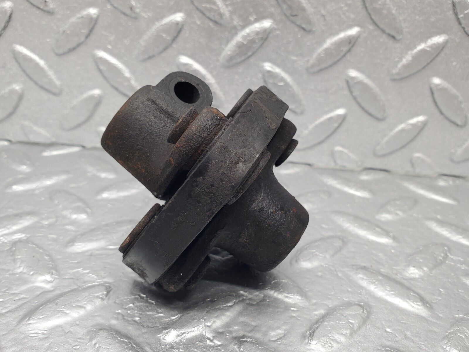 46005 Mercedes-Benz V123 240D LWB Steering Column Lower Shaft Connector