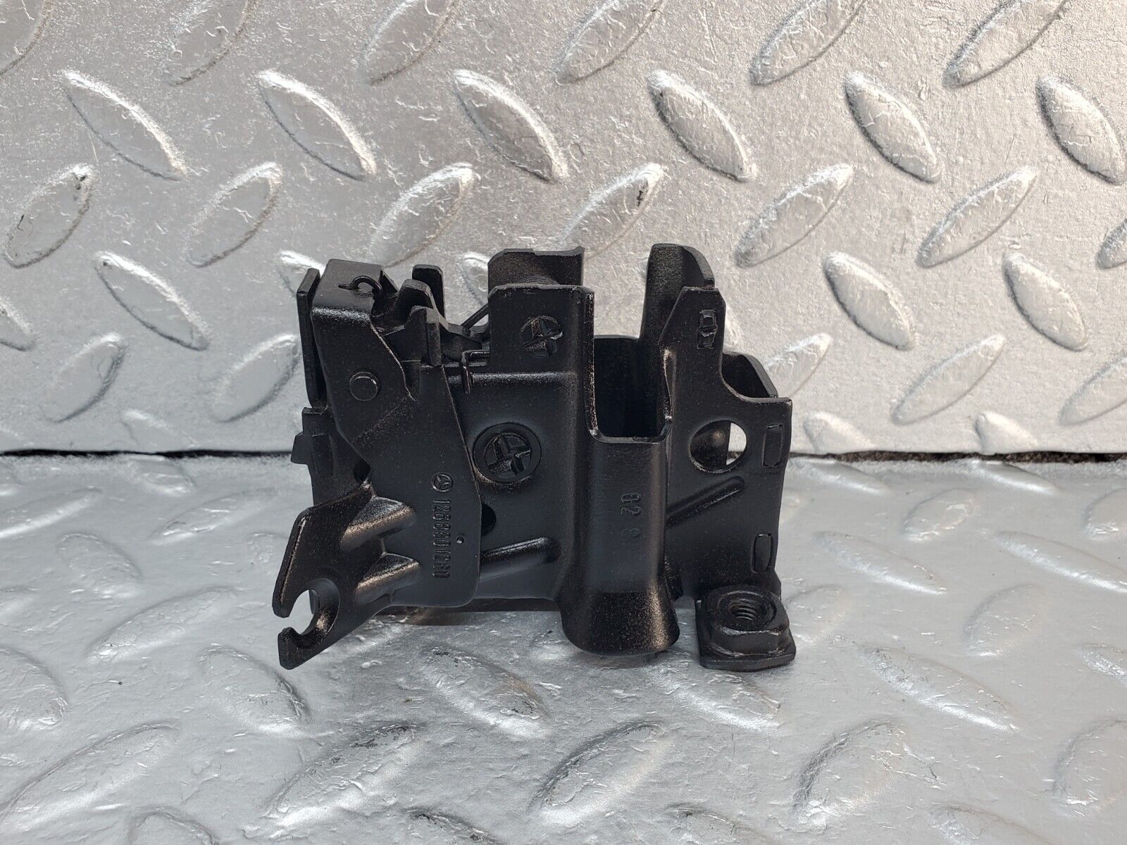 45946 Mercedes-Benz W126 420SE Bonnet Lock Catch Right Side 1268801260