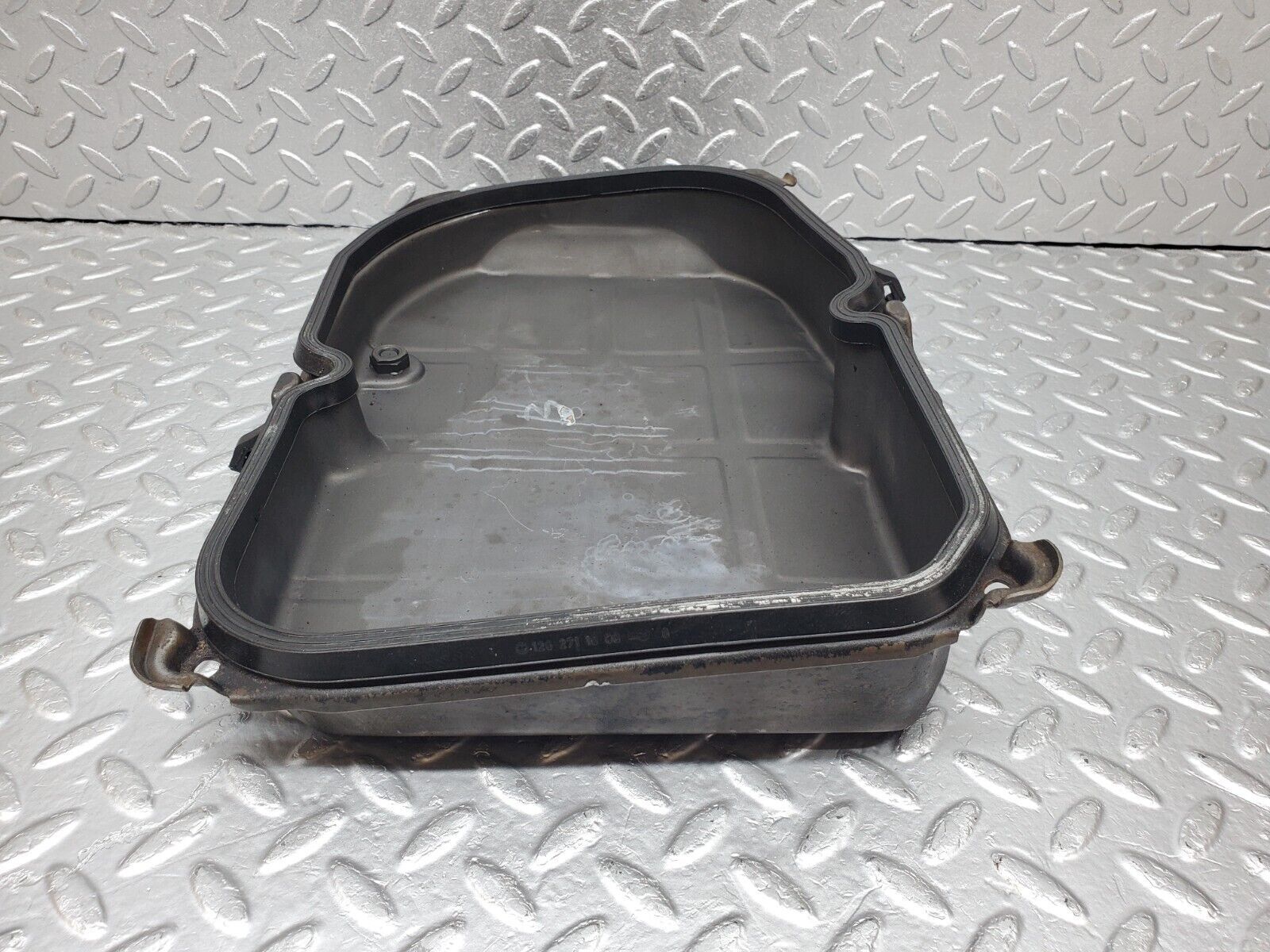 44561 Mercedes-Benz W123 280E Automatic Gearbox Oil Pan 722.309 1262711080