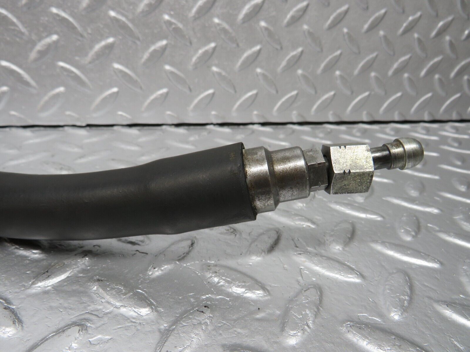 40074 Mercedes-Benz R107 350SL Fuel Pipe Line