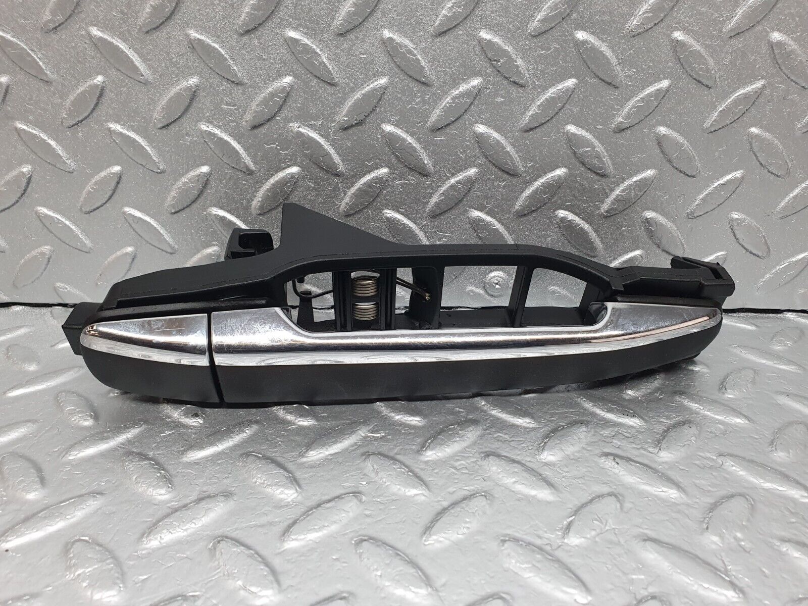 42038 Mercedes-Benz W202 C200 Rear Right Exterior Door Handle