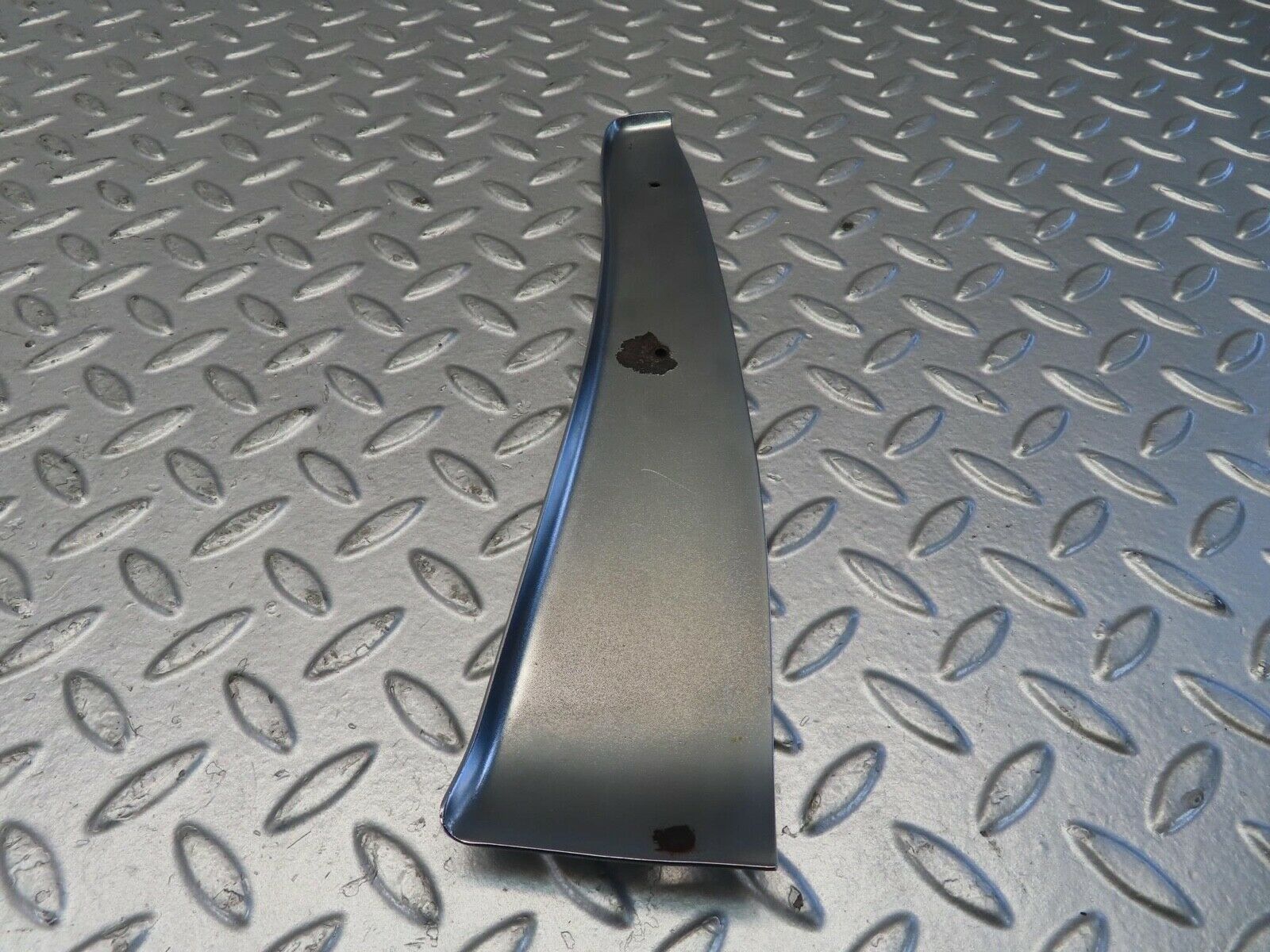 11656 Mercedes-Benz R107 450SL Right Door Chrome Cover