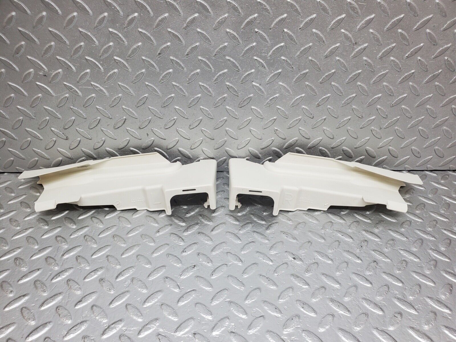 44606 Mercedes-Benz W124 220E Front Door Lock Cover Pair 1247231808