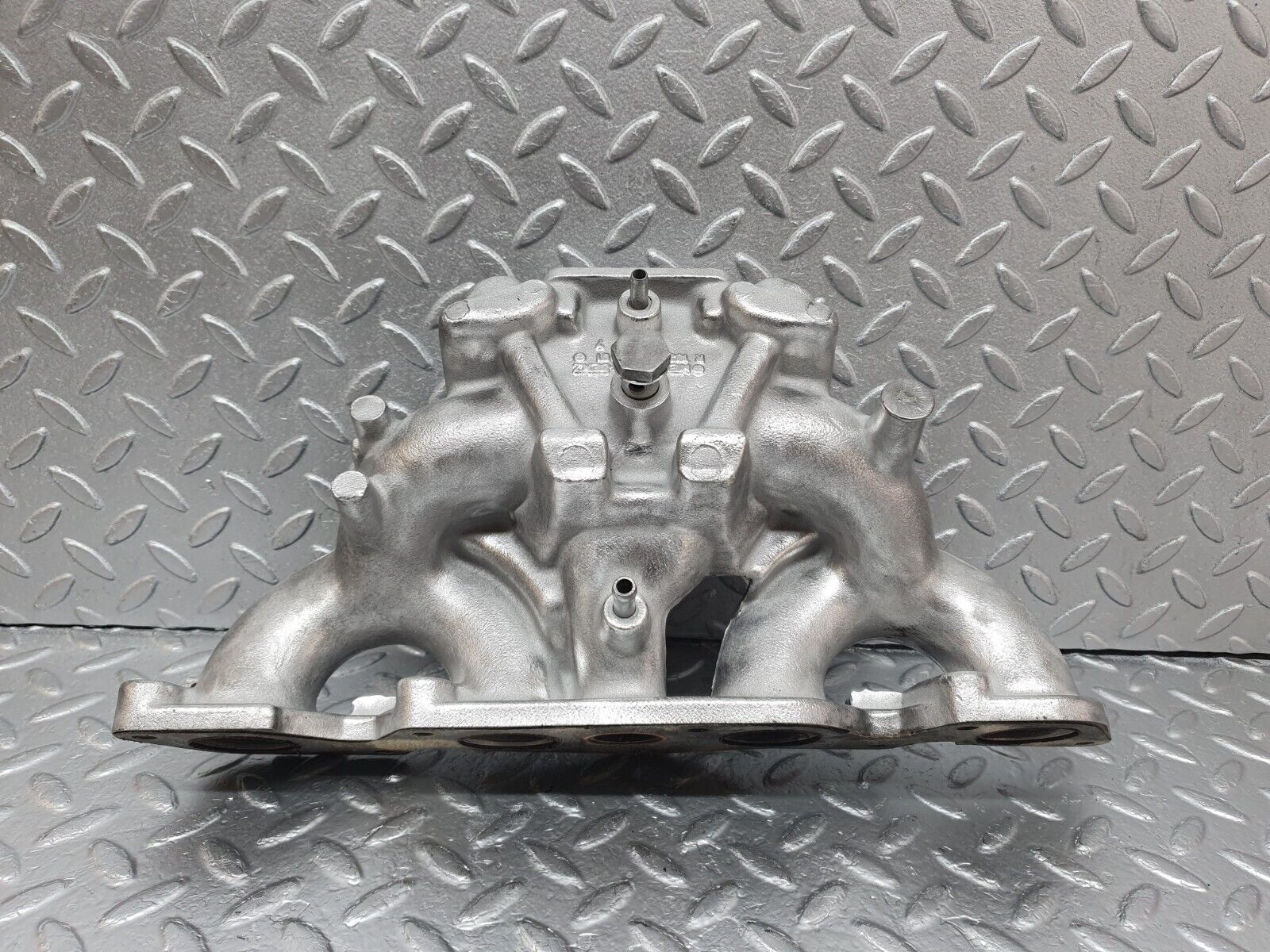 42802 Mercedes-Benz W201 190 2.0L Air Intake Manifold 1021411601 1021411319