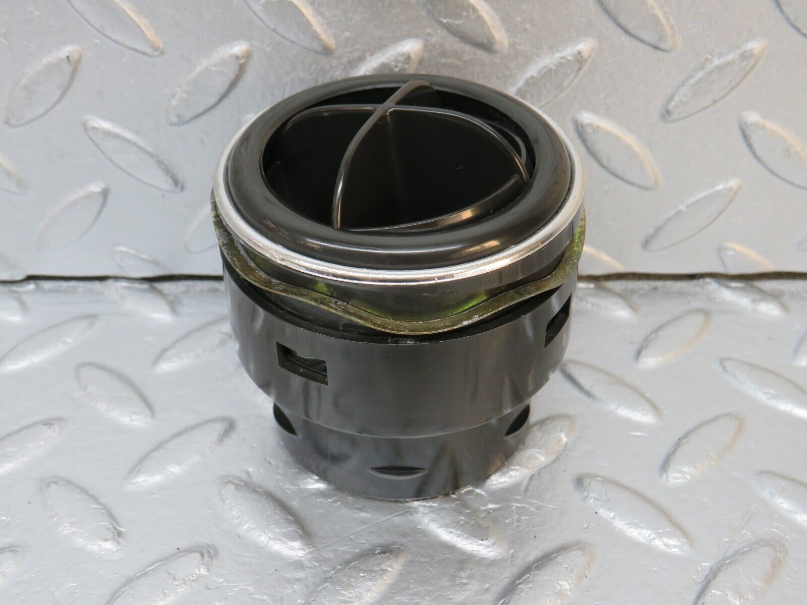 39820 Mercedes-Benz R107 350SL Dashboard Air Vent