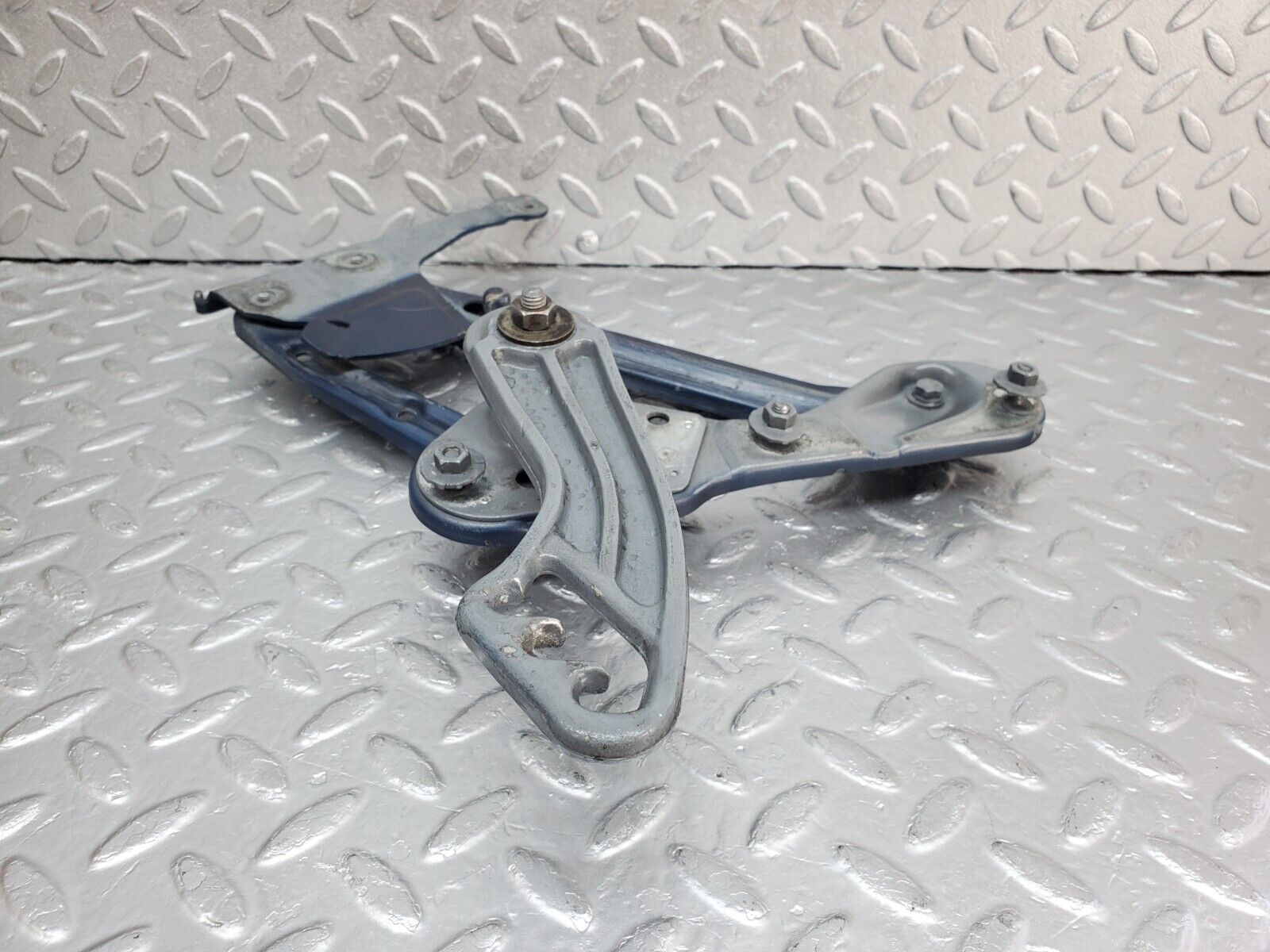 44842 Mercedes-Benz W124 220E Bonnet Hinge Right Side 1248800428 1298870274