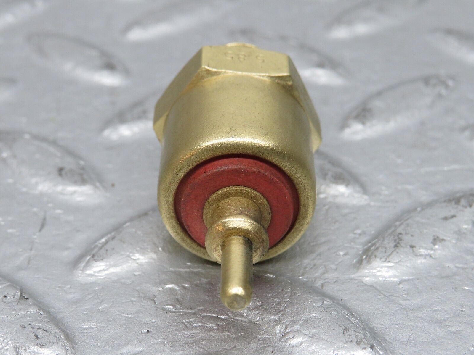 39264 Mercedes-Benz R107 500SL Temperature Sensor VDO 0280130218