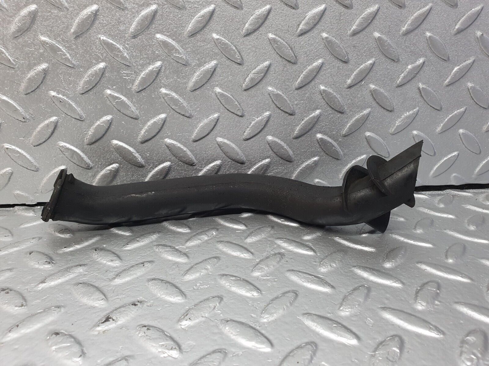 42522 Mercedes-Benz R129 320SL Coupe Water Drain Hose Pipe 1296280369