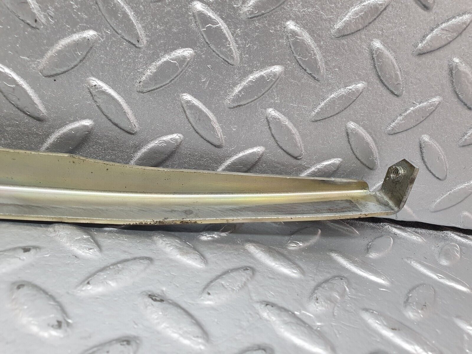 42433 Mercedes-Benz R129 320SL Coupe Left Door Rear Window Channel