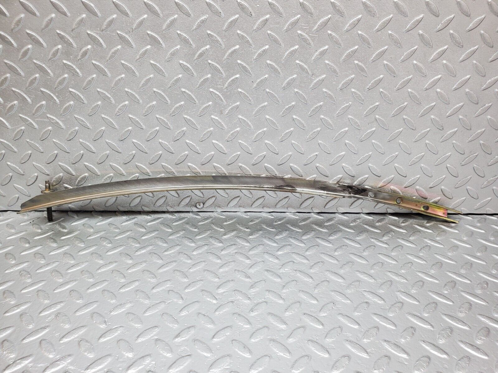 45242 Mercedes-Benz R129 300SL Coupe Left Door Front Window Channel