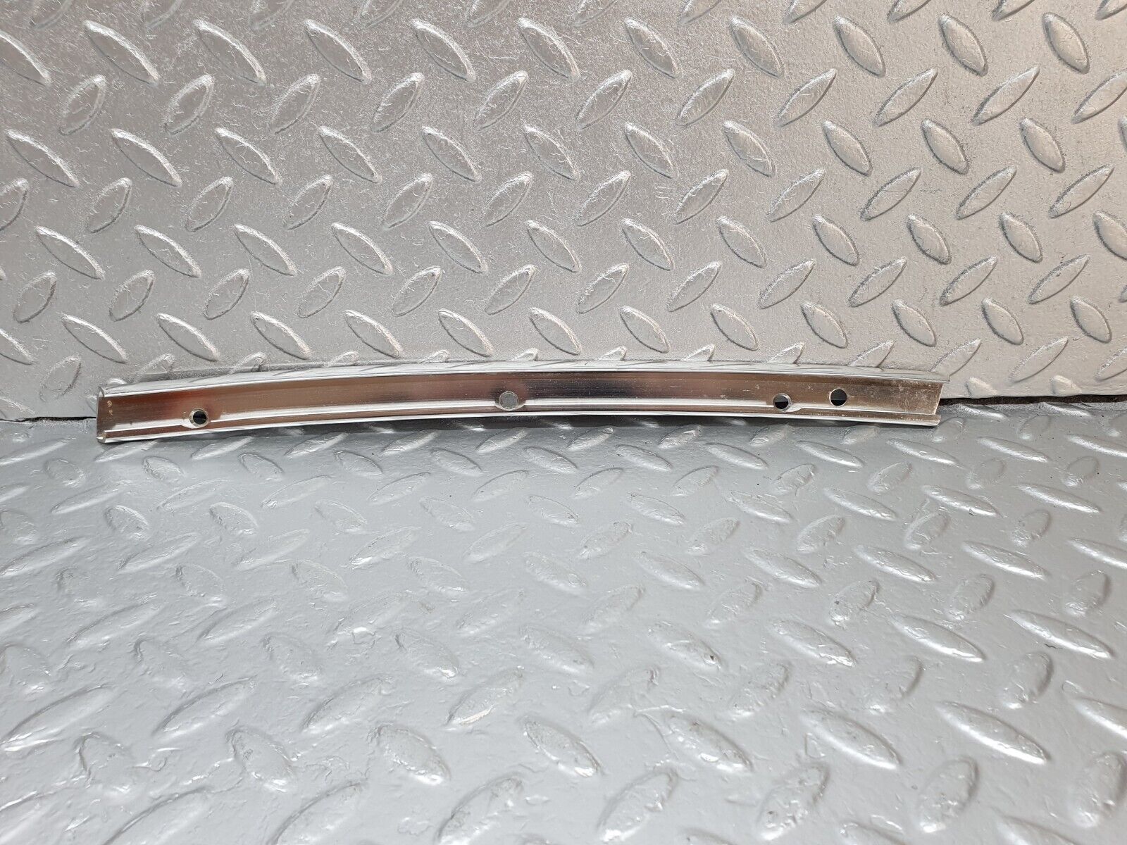 43039 Mercedes-Benz R107 Hardtop B Pillar Chrome Trim Left Side