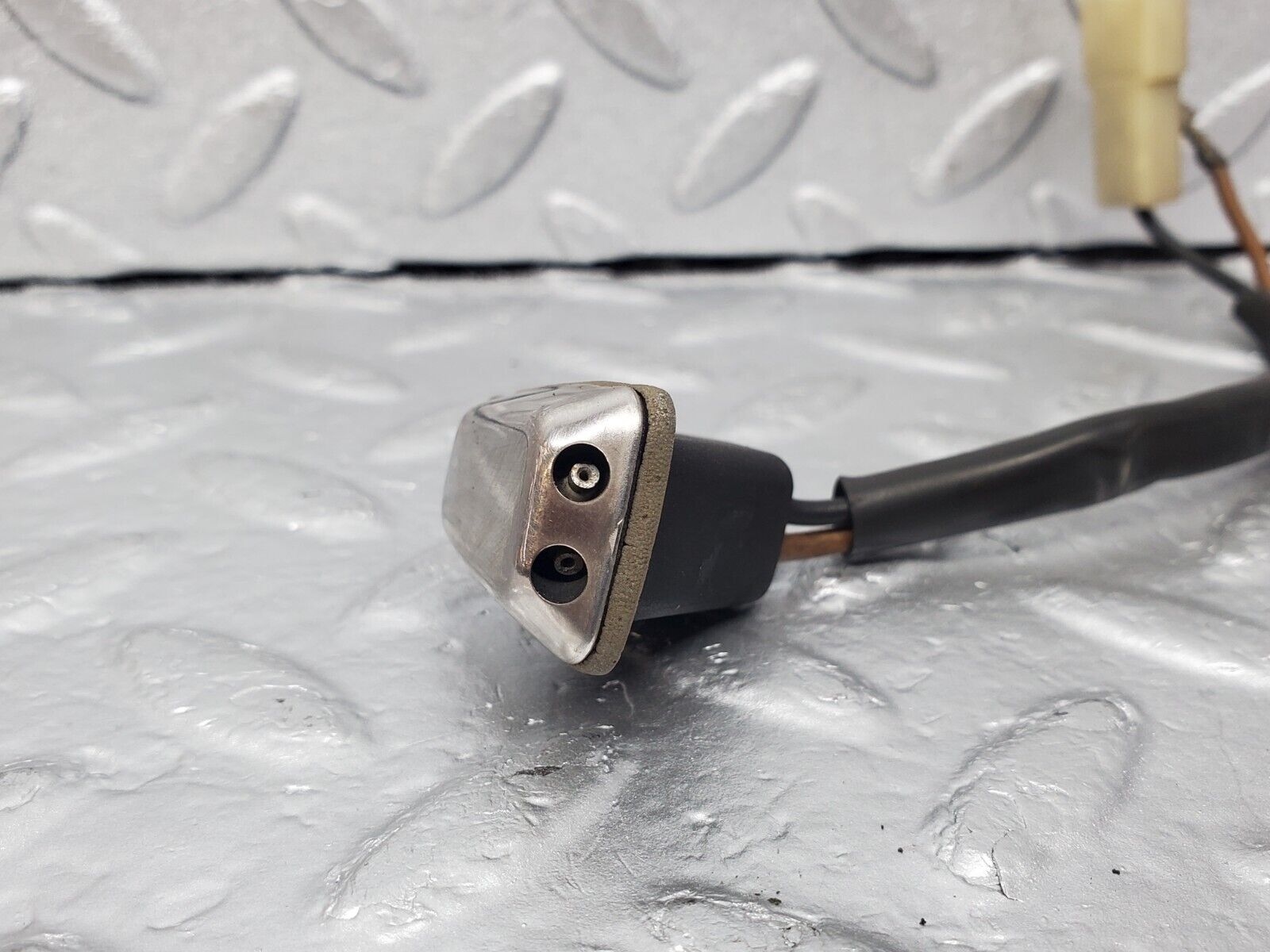 45731 Mercedes-Benz W126 420SE Windscreen Washer Nozzle