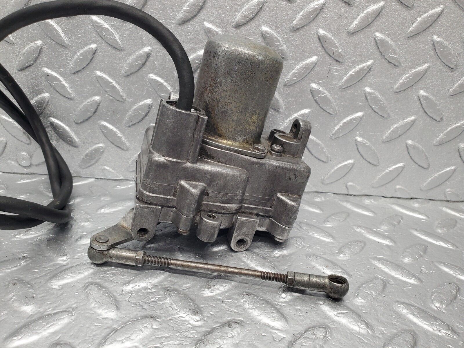 46652 Mercedes-Benz C123 280CE Coupe Cruise Control Actuator VDO 0015457532