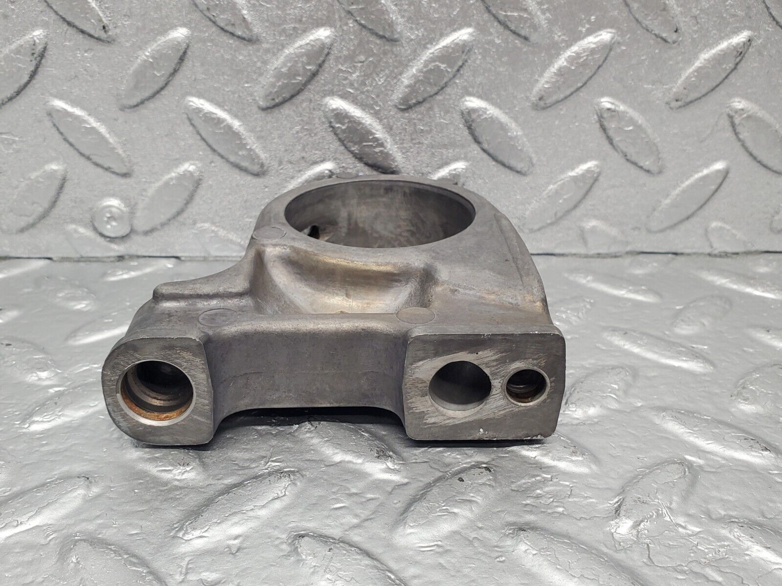 46271 Mercedes-Benz W126 420SE Camshaft Tower Bearing 1160514612