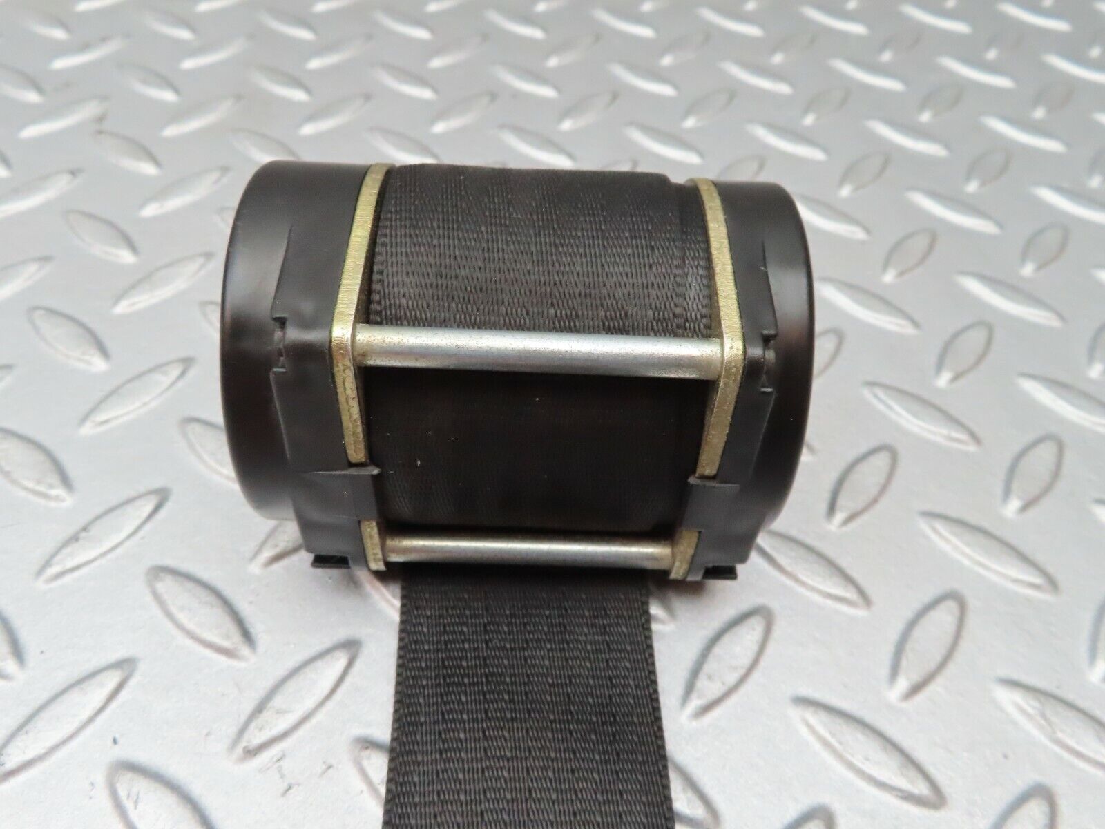 4405 Mercedes-Benz W123 230E Rear Left Seat Belt 1238607885