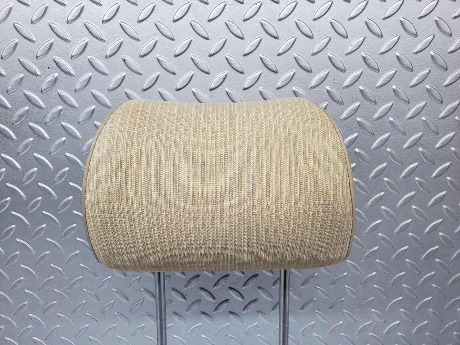 44331 Mercedes-Benz W123 280E Front Seat Headrest