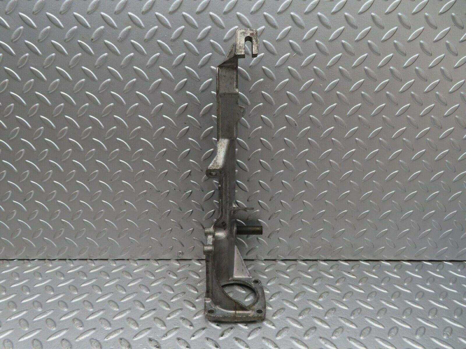 15726 Mercedes-Benz R107 450SL Brake Pedal Bracket 1072941101