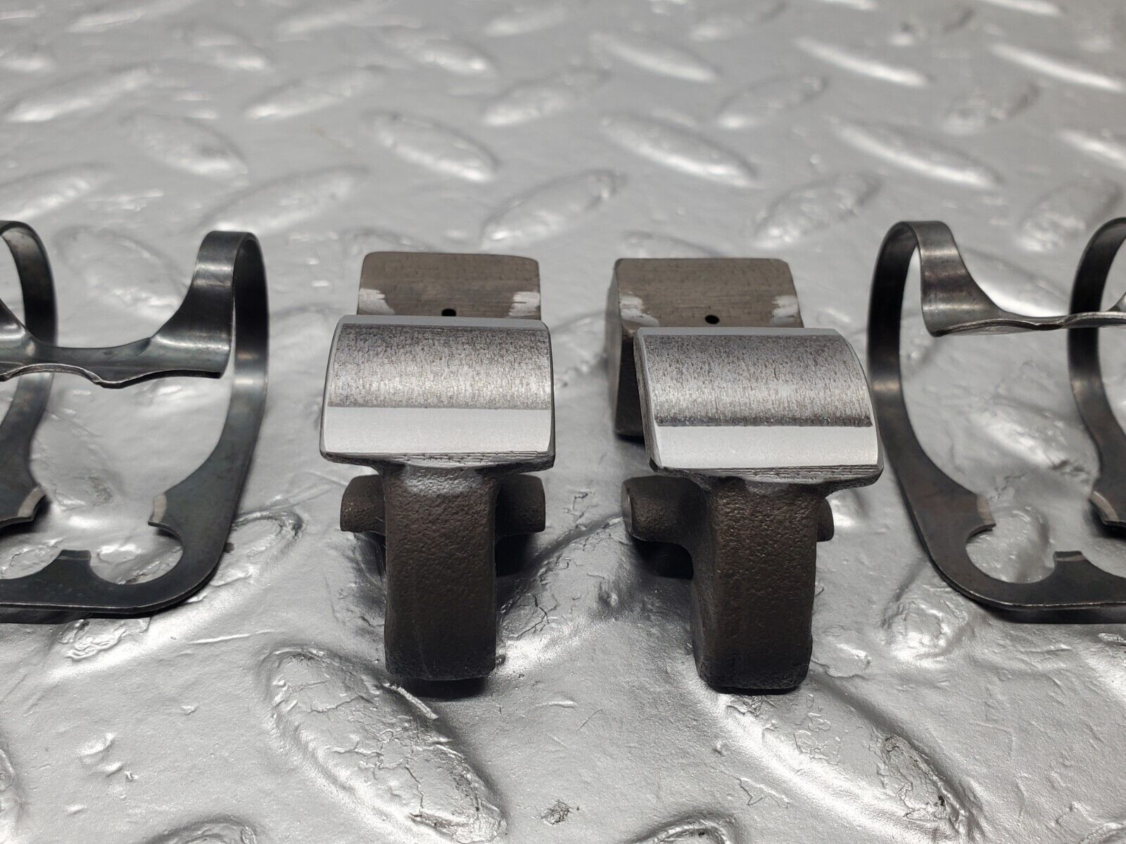 46609 Mercedes-Benz C123 280CE Coupe Valve Rocker Arm With Spring And Tappet