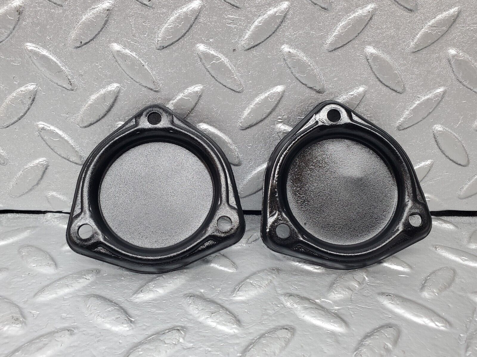 44500 Mercedes-Benz W123 280E Camshaft Access Cover Plate Set