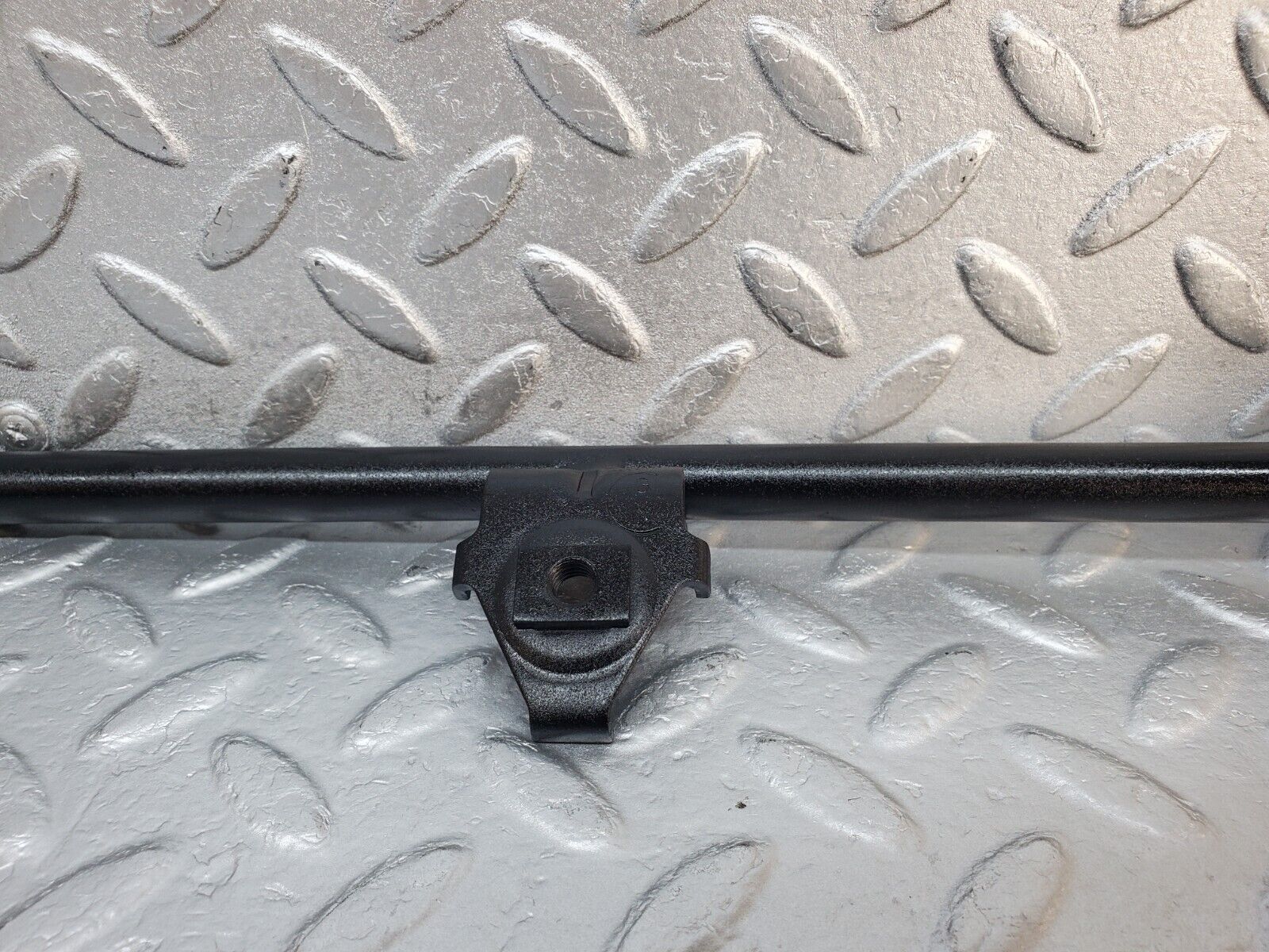 45934 Mercedes-Benz W126 420SE Horn Bracket