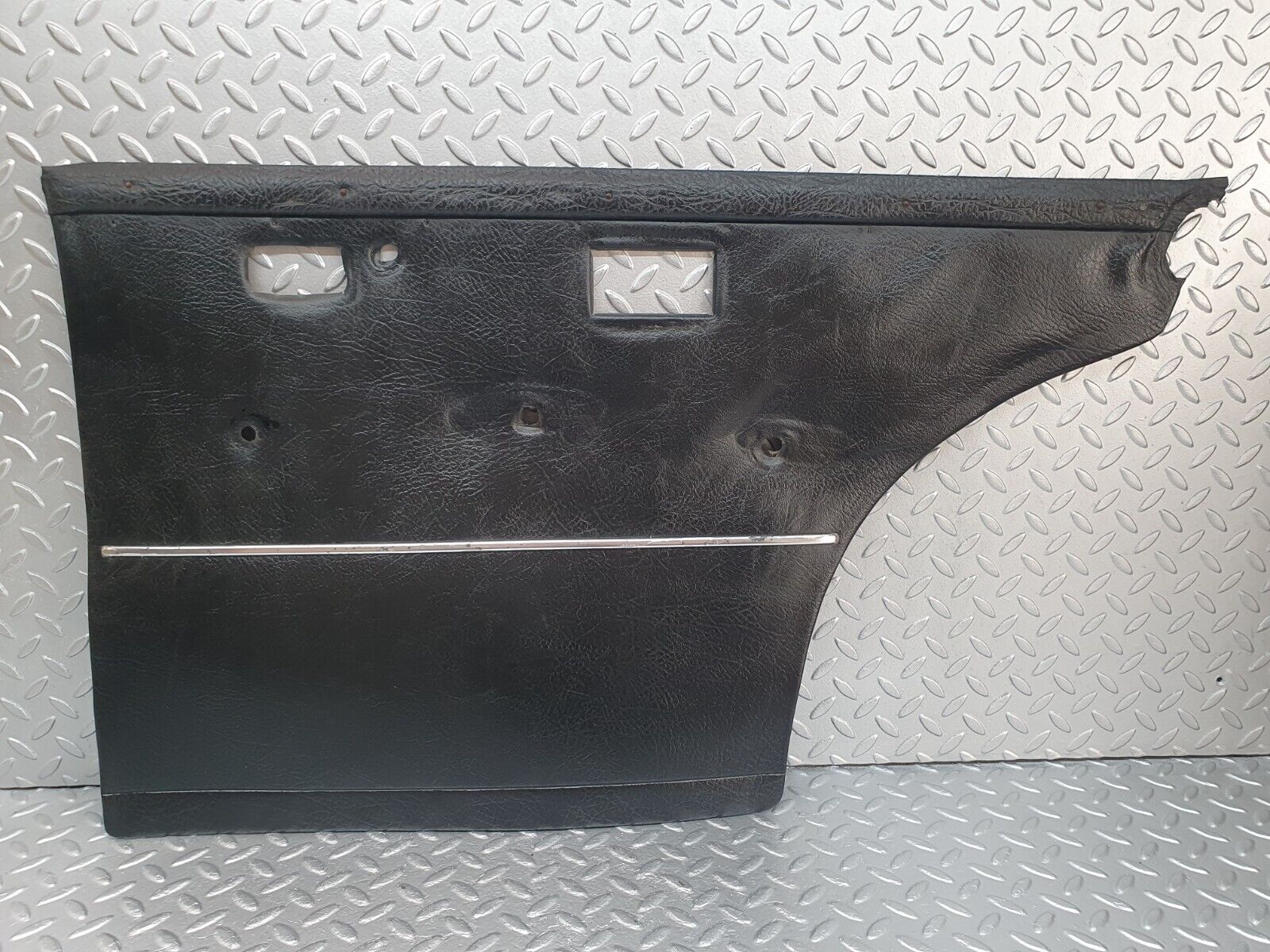 43323 Mercedes-Benz W108 280SE Rear Right Door Card Black