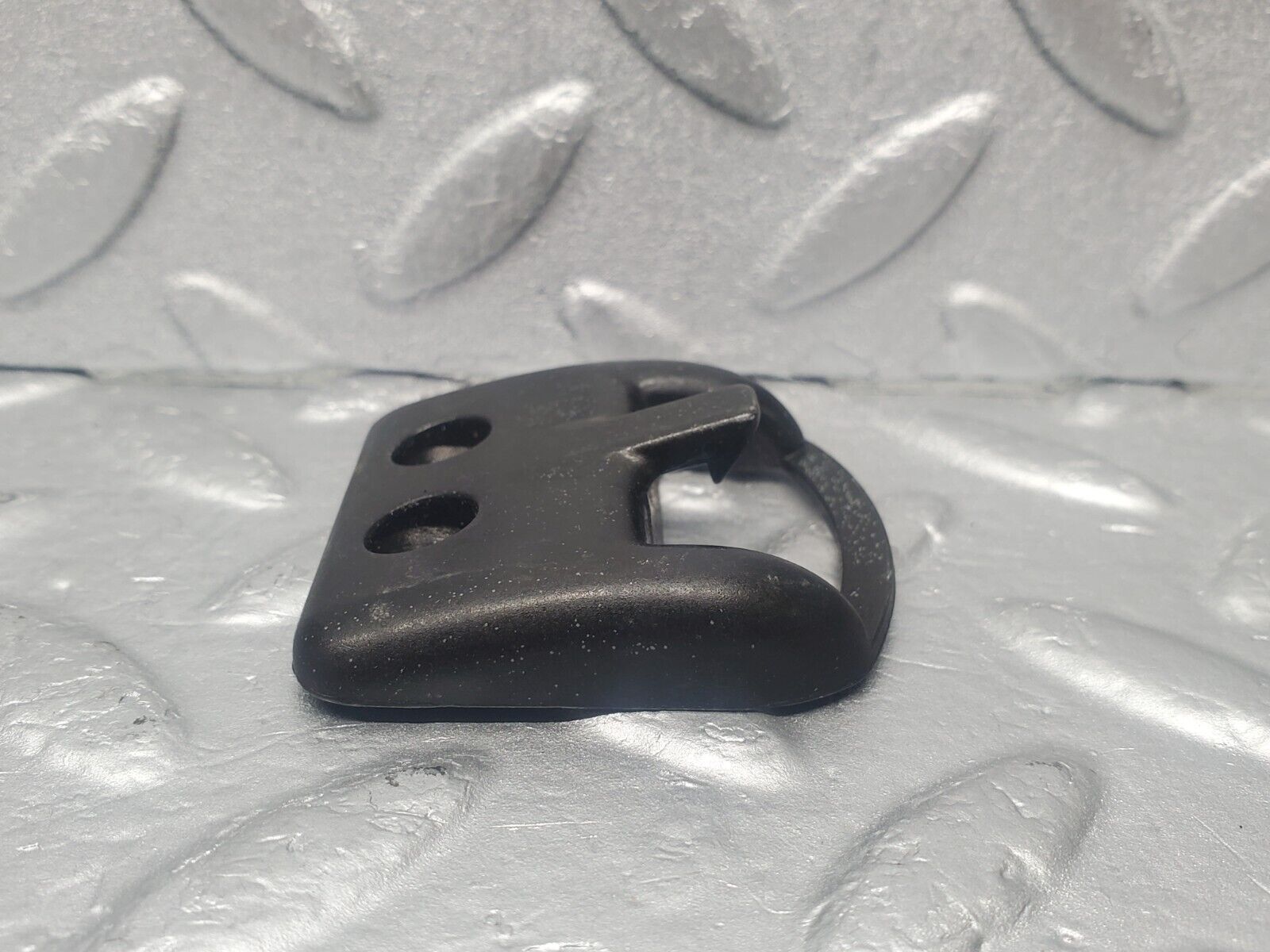 46042 Mercedes-Benz W126 420SE Glove Box Lock Latch 1266890025