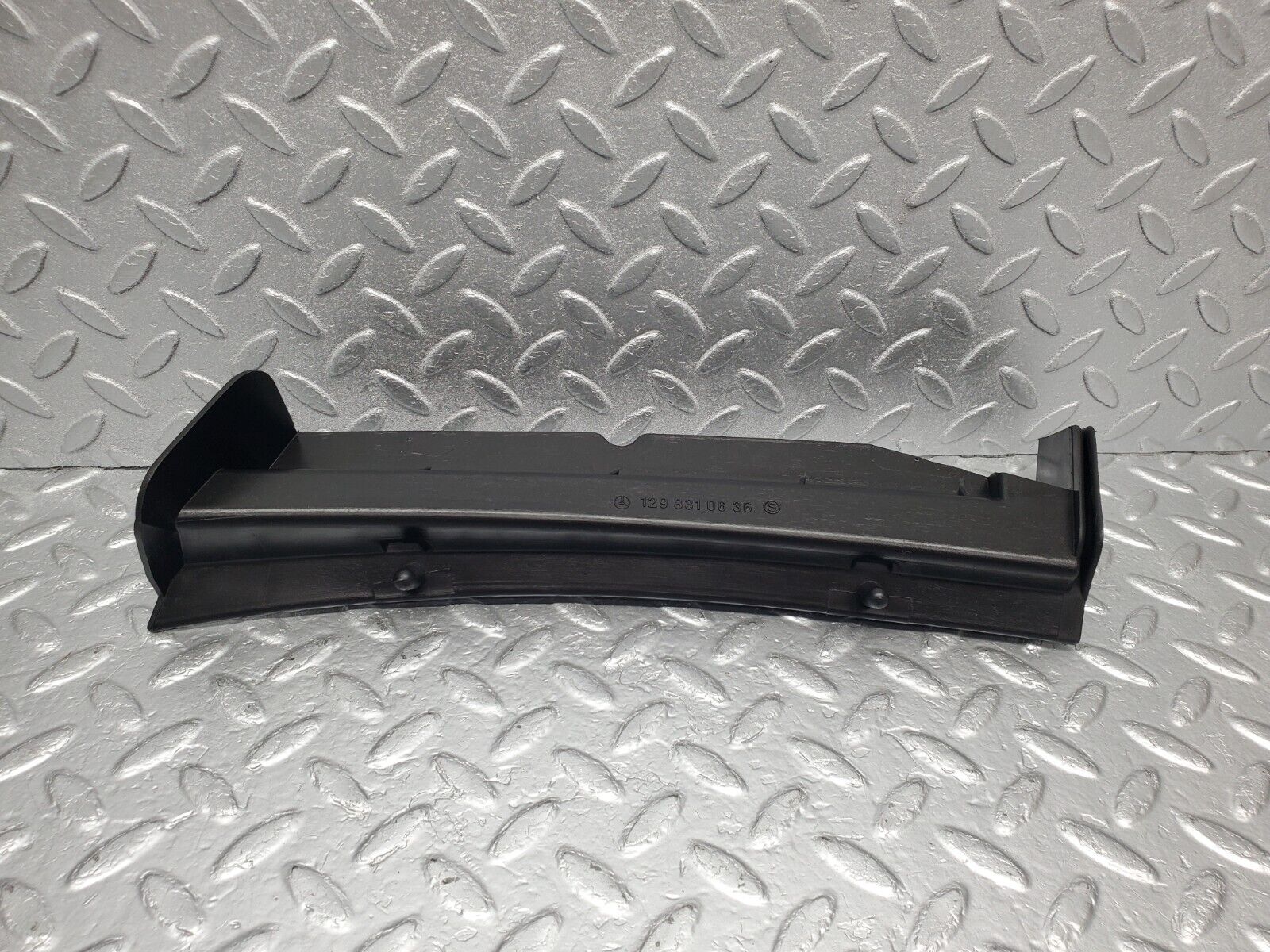 46891 Mercedes-Benz R129 320SL Coupe Windscreen Drain Channel Right Side 1298310636