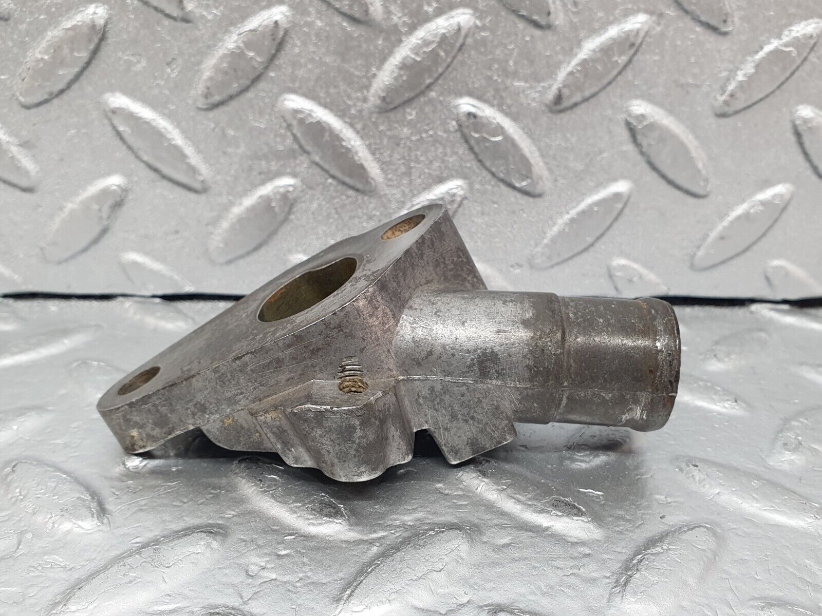 44043 Mercedes-Benz C123 230CE Coupe Cooling Water Pump Housing 1022030073