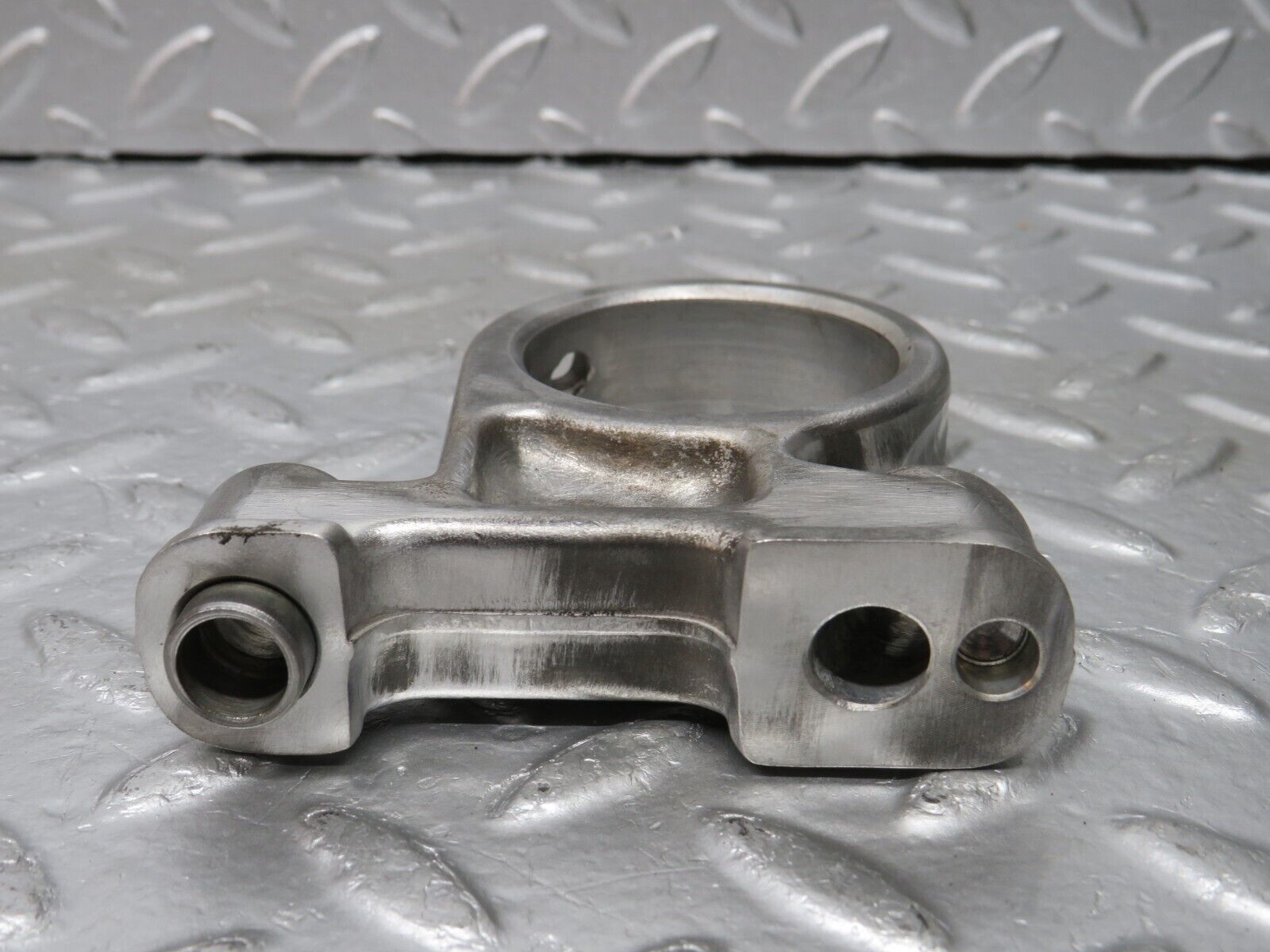 33001 Mercedes-Benz C107 R107 350 V8 Camshaft Tower Bearing 1160512112