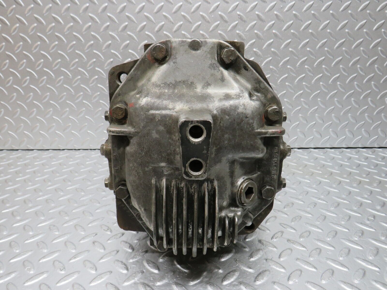 33021 Mercedes-Benz C107 R107 350 V8 Rear Differential Ratio 3.46 1163510401