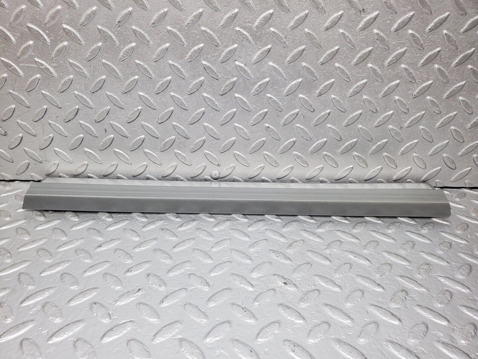 44584 Mercedes-Benz W124 220E Rear Right Door Sill Trim