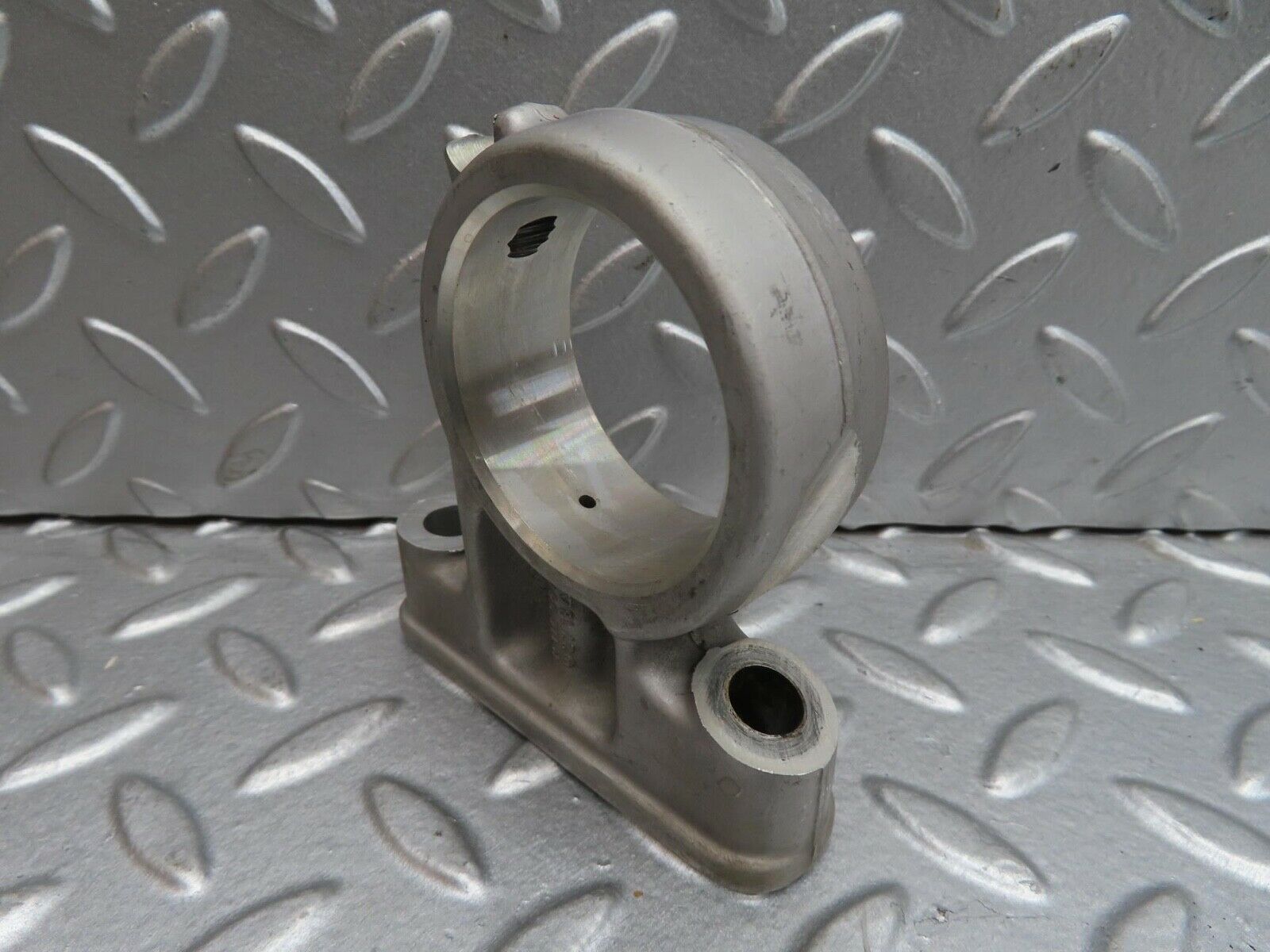 13730 Mercedes-Benz R107 450SL Camshaft Tower Bearing 1160512718