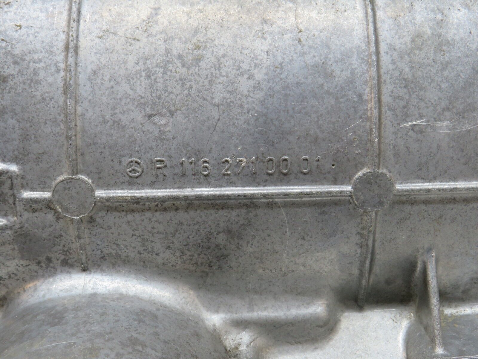 36427 Mercedes-Benz R107 450SL Automatic Gearbox Housing 1162710001 1162700201