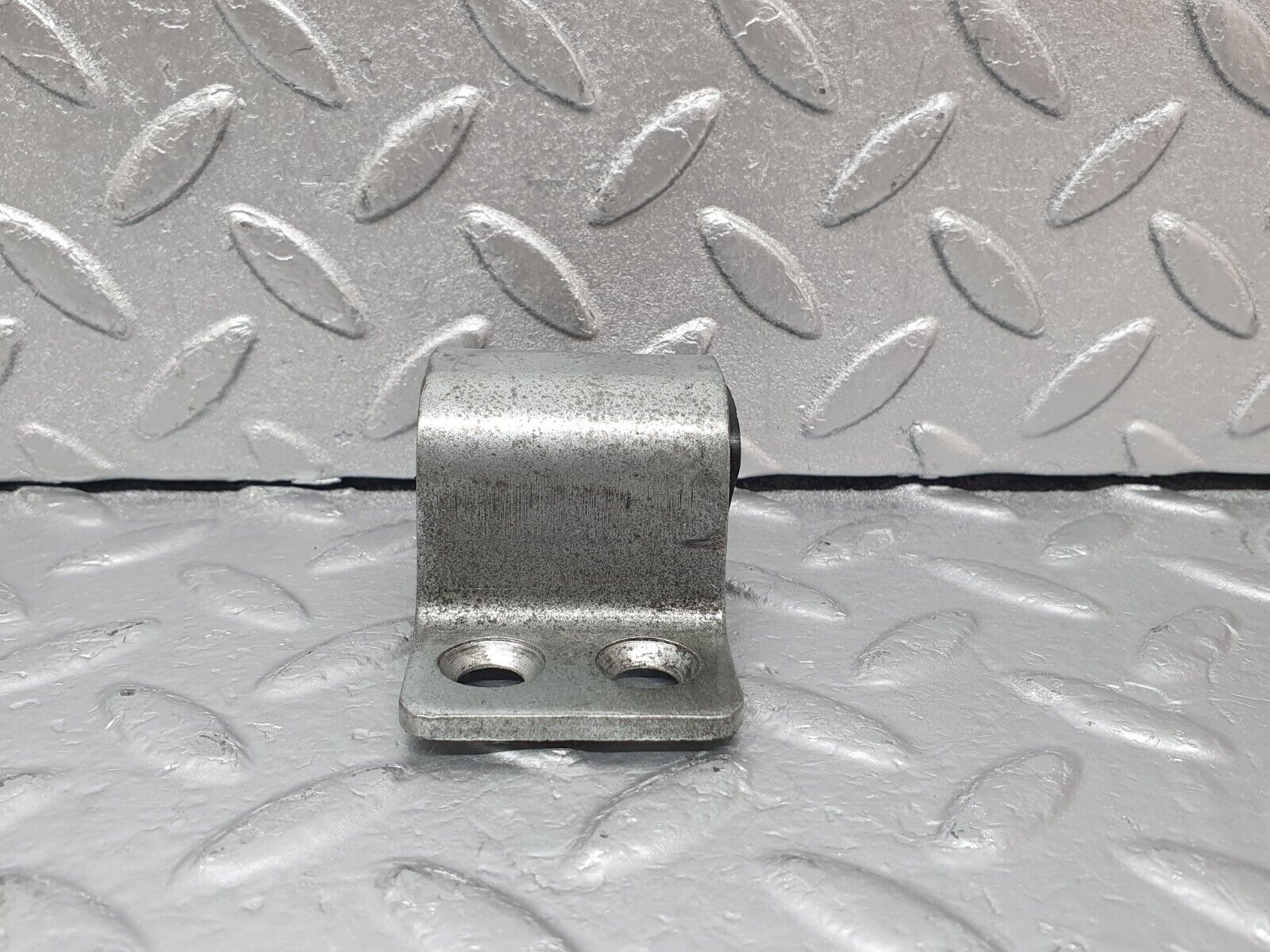 43979 Mercedes-Benz C123 230CE Coupe Right Door Lock Latch