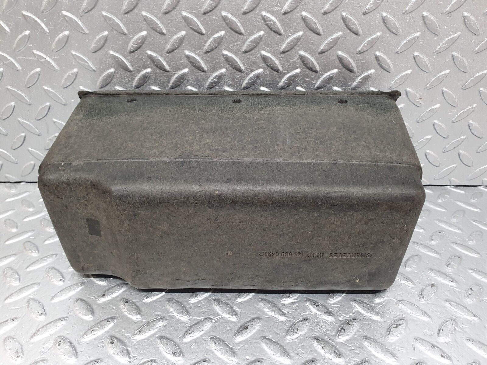 43895 Mercedes-Benz C123 230CE Coupe Glove Box 1236890491