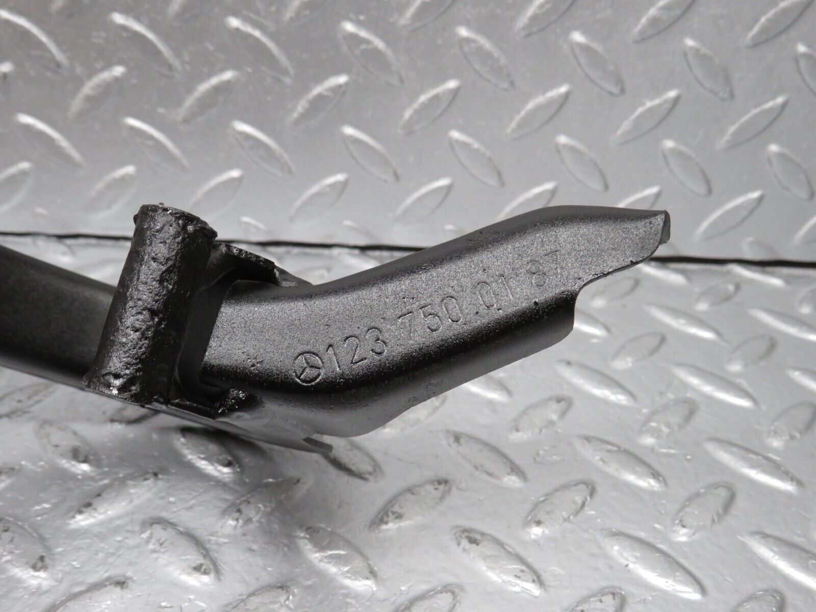 40540 Mercedes-Benz W123 300D Trunk Boot Lid Hinge Left Side 1237500187