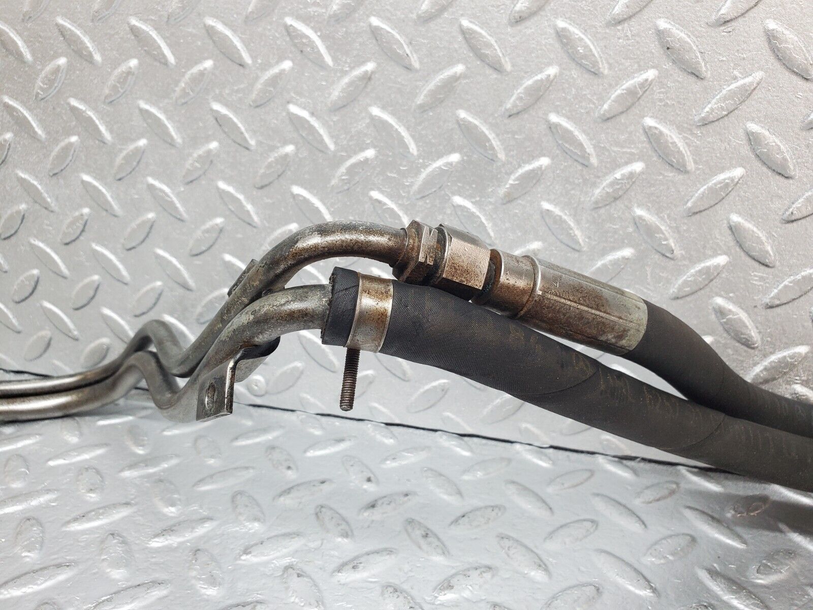 44513 Mercedes-Benz W123 280E Power Steering Oil Pipe Hose