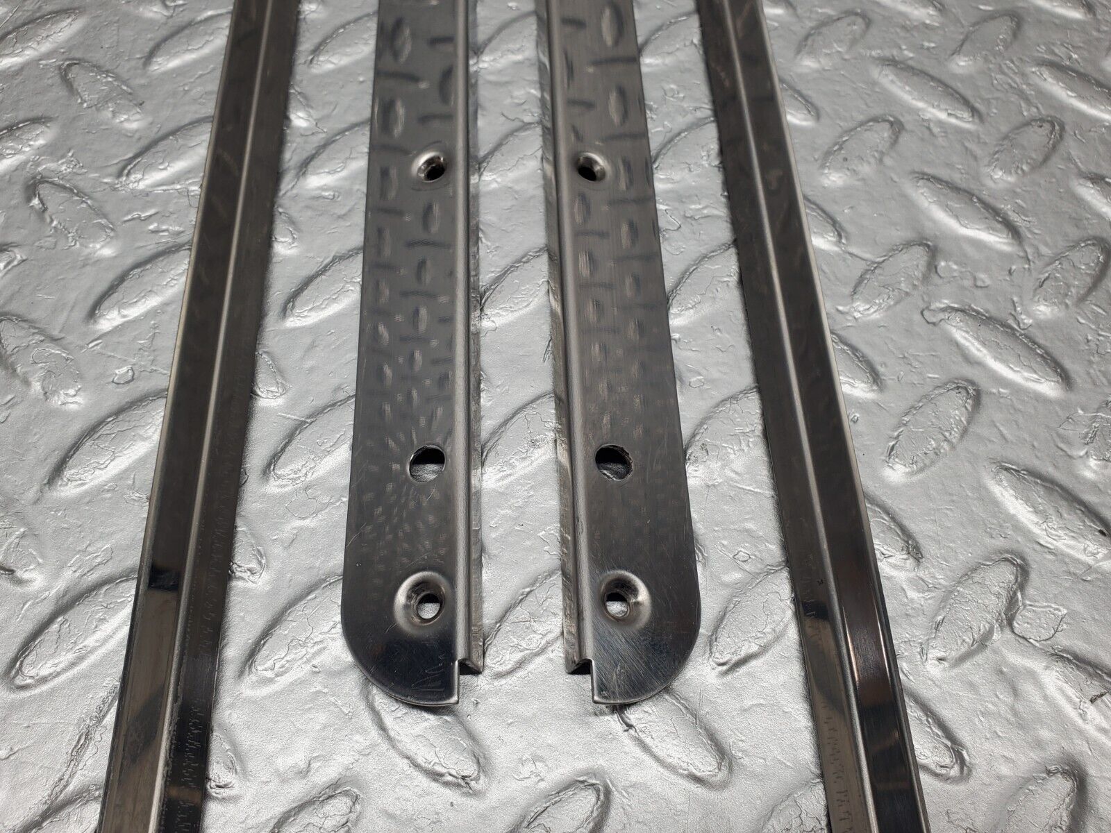 46455 Mercedes-Benz C123 280CE Coupe Sunroof Chrome Trim Set