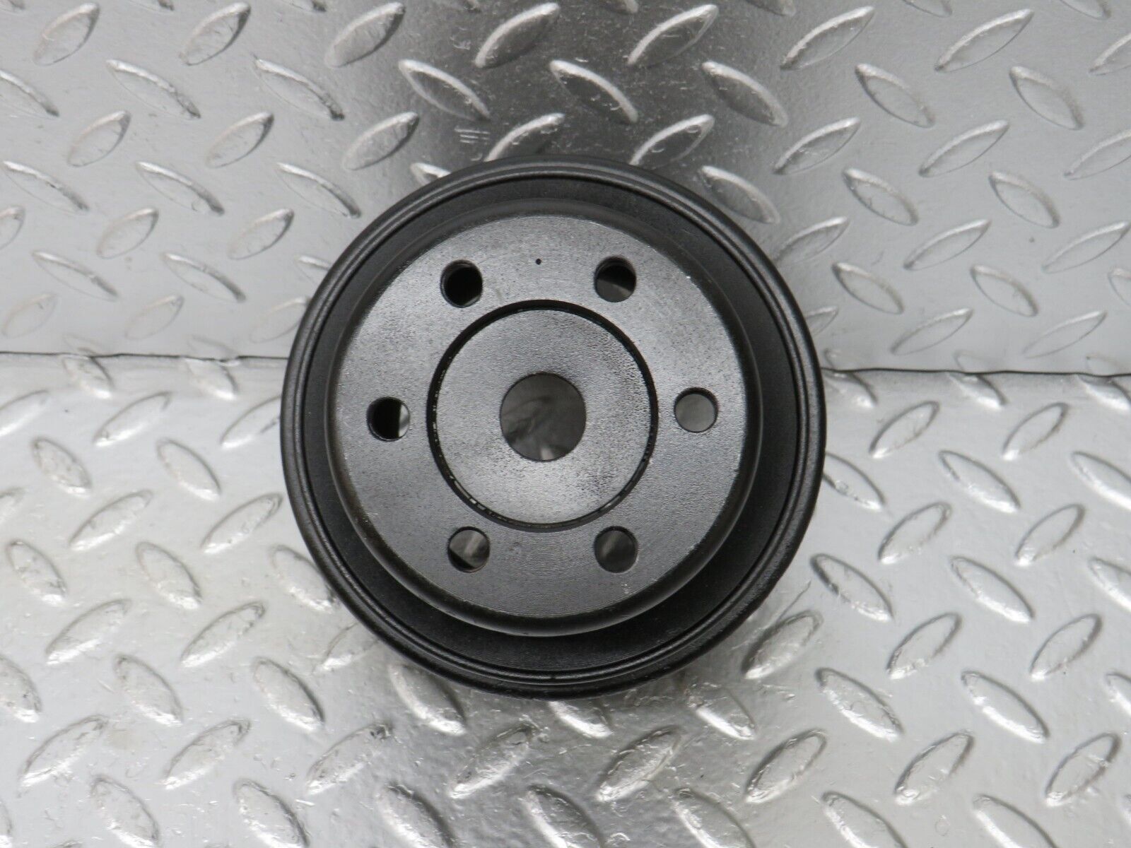 32986 Mercedes-Benz C107 R107 350 V8 Crankshaft Pulley