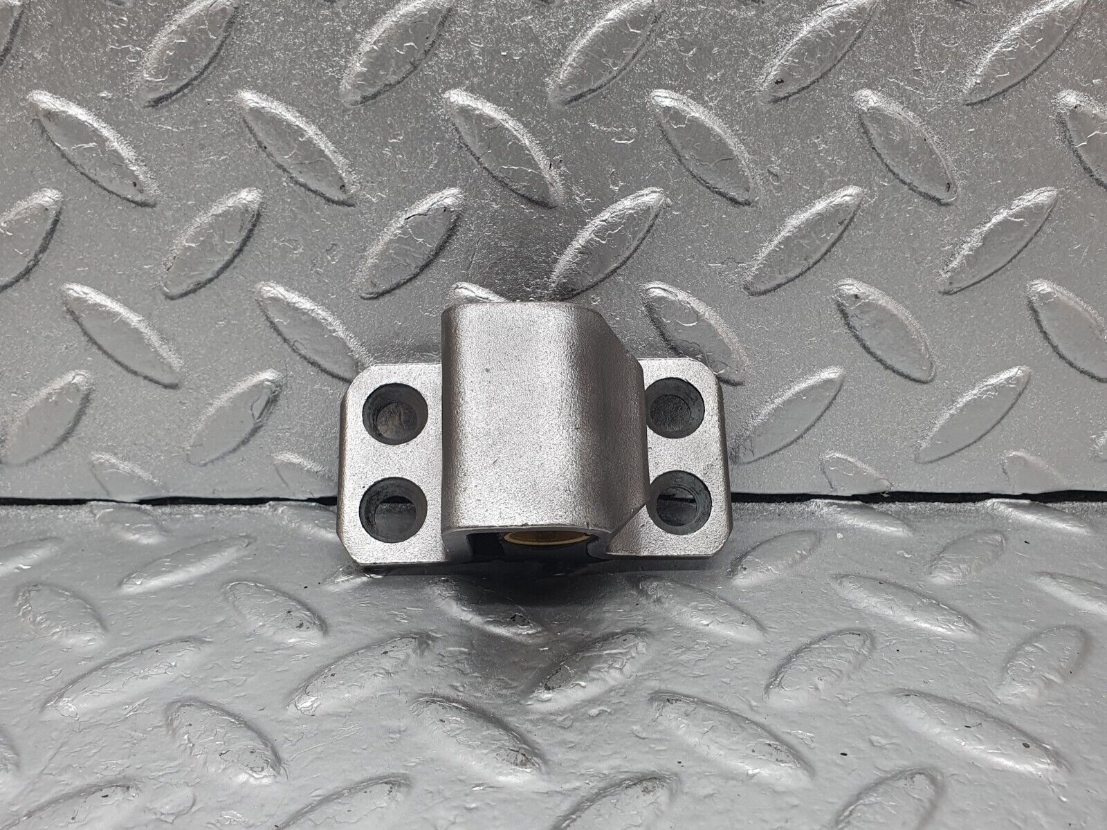 43564 Mercedes-Benz C126 380SEC Coupe Door Lock Latch Left Side