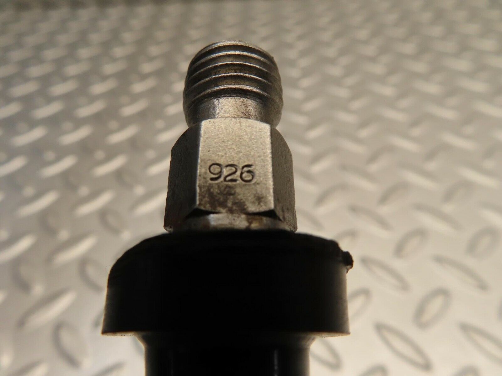 11737 Mercedes-Benz R107 450SL Fuel Injector Bosch