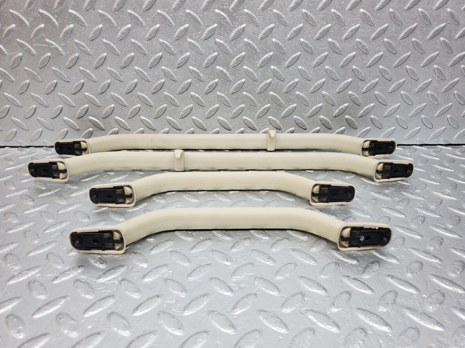 45795 Mercedes-Benz W126 420SE Interior Roof Grab Handle Beige