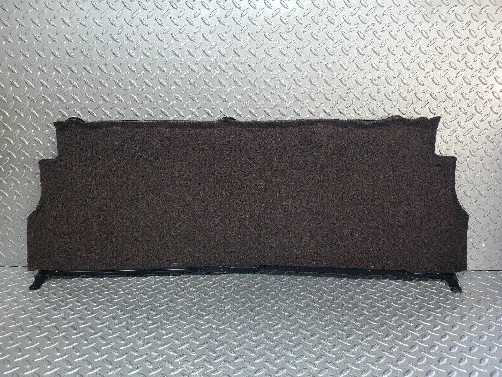 45699 Mercedes-Benz W126 420SE Fuel Tank Cover Plate