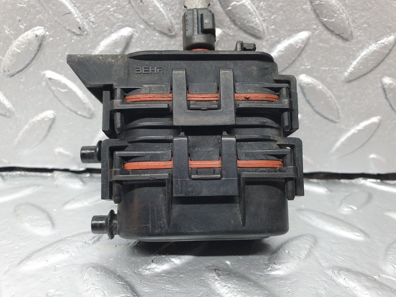 42557 Mercedes-Benz R129 320SL Coupe Heater Box Vacuum Actuator