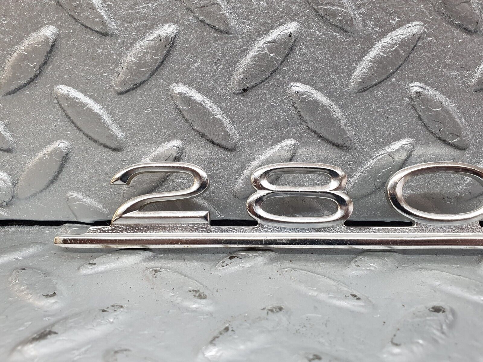 43184 Mercedes-Benz W108 280SE Trunk Badge Emblem