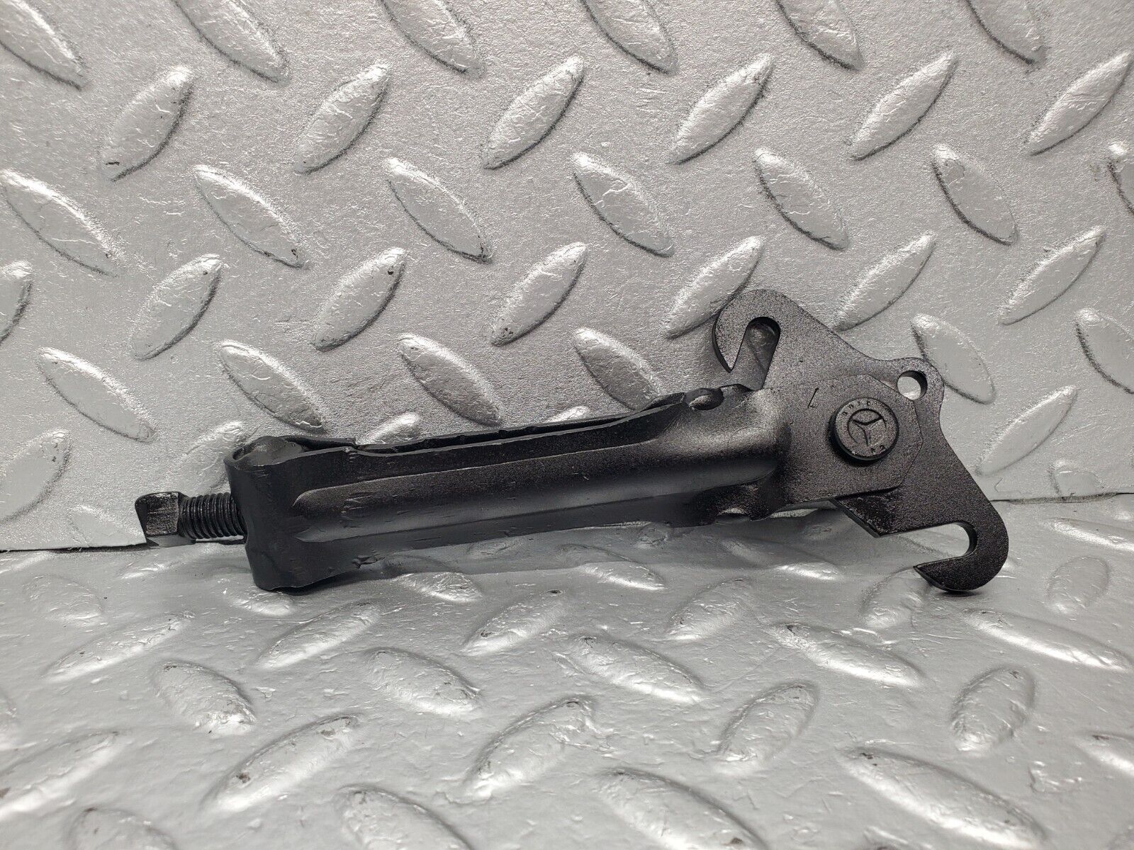 46568 Mercedes-Benz C123 280CE Coupe Handbrake Adjusting Handbrake Regulator