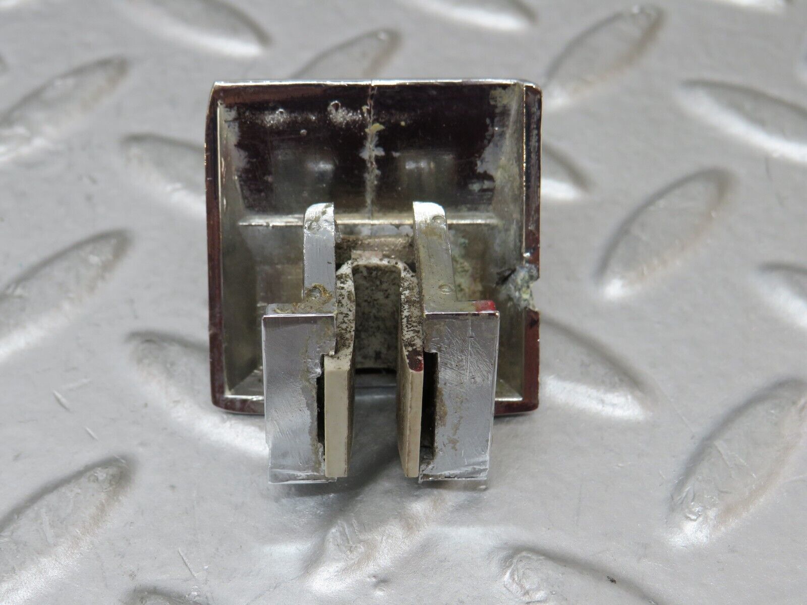 35542 Mercedes-Benz R107 280SL Right Door Window Channel Chrome Top