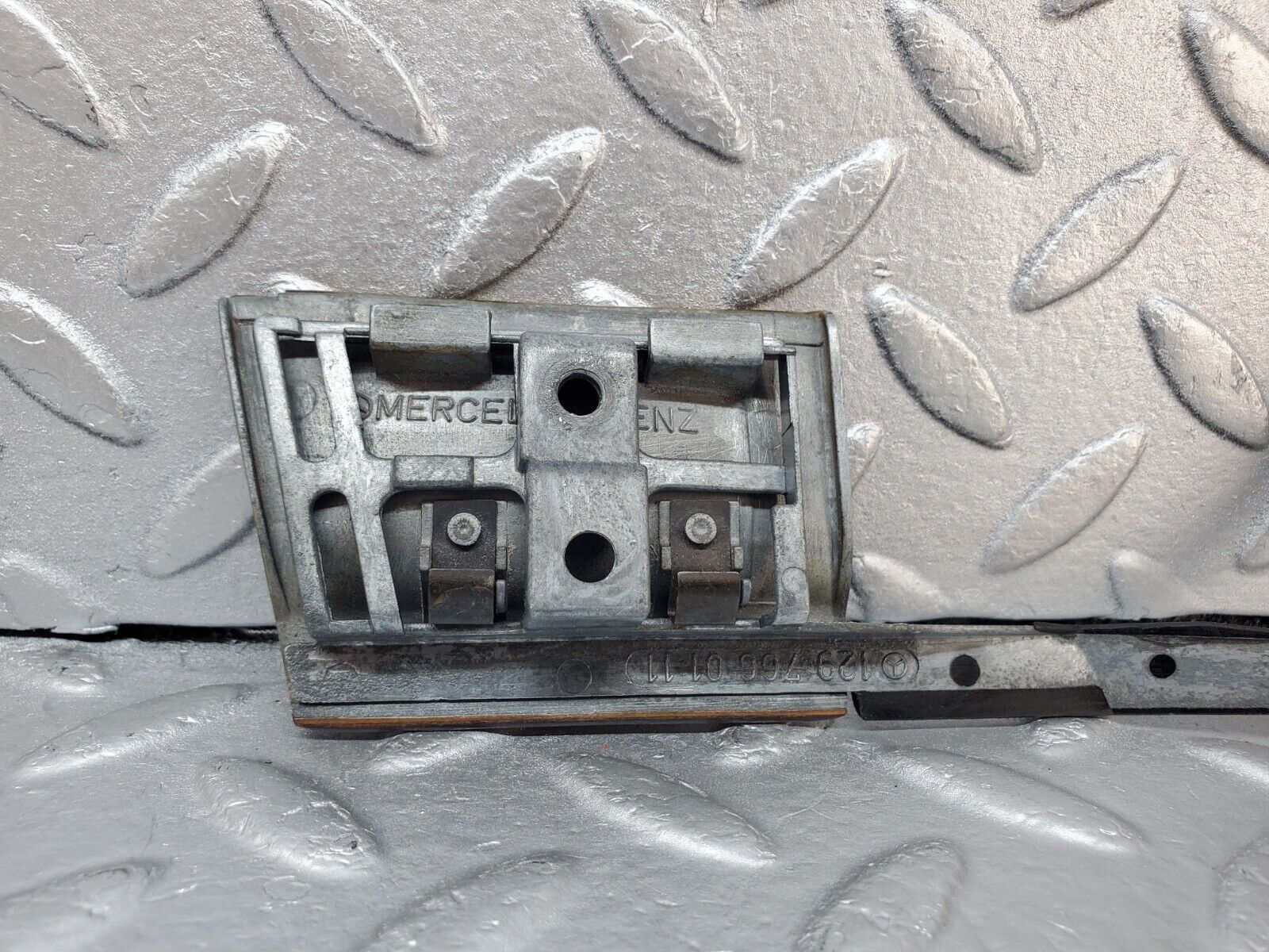 45031 Mercedes-Benz R129 300SL Coupe Door Handle Wood Trim Left 1297660111